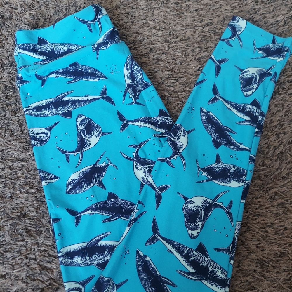 Lularoe Shark leggings